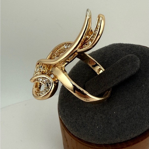 Elegant Gold Plated Swirl Ring with CZ Stones Size 8 - Picture 14 of 14